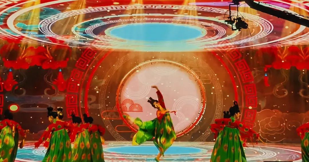 新闻公司荣获tyc33455cc太阳成集团第三十三届金秋舞蹈大赛季军