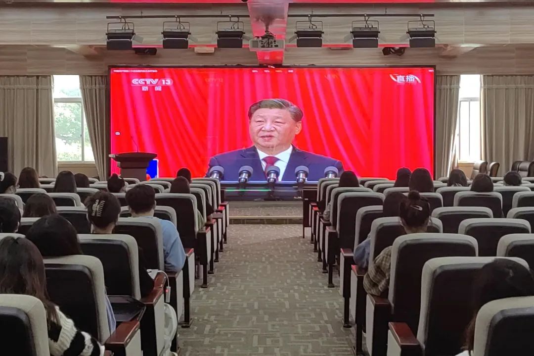 tyc33455cc太阳成集团师生党员、团员热议党的二十大报告